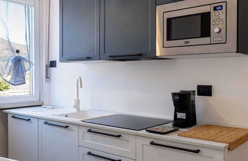 Ceriale Apartment | Nice apartment for 4 people with A/C, WIFI, TV and balcony