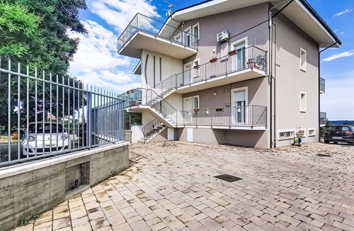 Pollutri Apartment | Nice apartment for 5 people with WIFI, A/C, TV, balcony, pets allowed and panoramic view