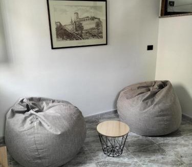 Valentano Apartment | Piazza Varese