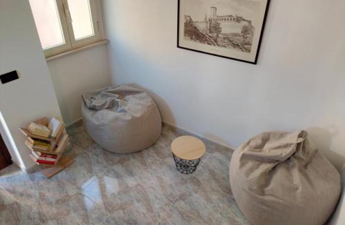 Valentano Apartment | Piazza Varese