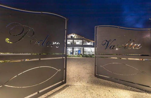 Capranica Apartment | Podere Vasella - Suite junior dx
