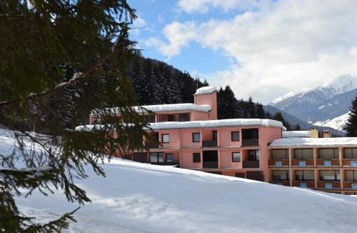 Marilleva 900 Apartment | Residence Garden Appartamenti Solandra