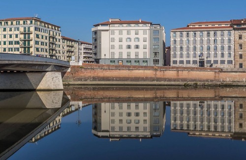 Pisa City Centre Apartment | River and Tower Pisa. Apartment in the heart of the Lungarni near Leaning Tower