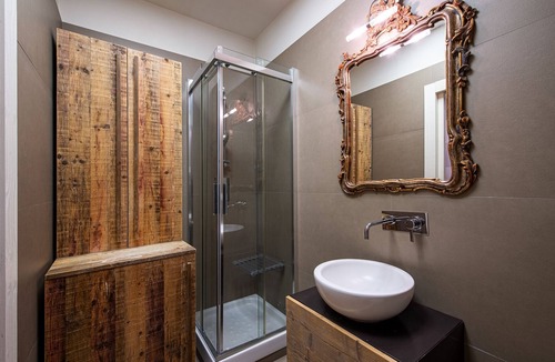 Quartiere XV Della Vittoria Apartment | Roman Jewel Elegant apartment near the city center