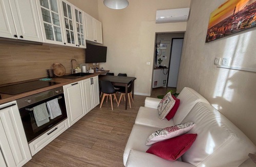 Careggi Rifredi House | Room with private bath in apartment close to all amenities