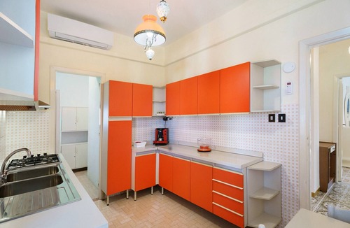 Laura House | Seaside House Paestum vacation home with private terrace, Wi-Fi, and air conditioning