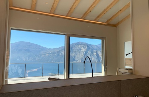 Cassone House | Sopralago ein Ferienhaus in Traumlage am Gardasee by Interhome