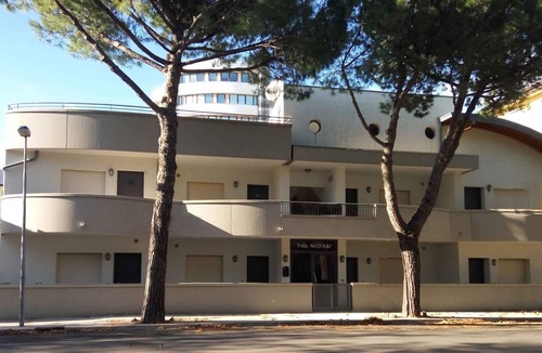 Lignano Sabbiadoro Apartment | Studio by the sea with internet and air conditioning
