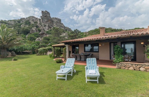 Punta Sardegna Villa | Stunning private villa for 8 people with A/C, TV and terrace