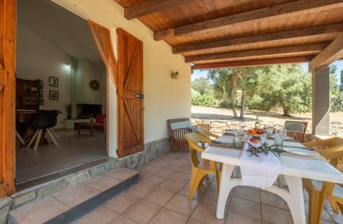 Solanas Apartment | Tenuta Bucaneve- Retreat 5 minutes from the beach