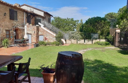 Castiglione del Lago Apartment | The Orchard House