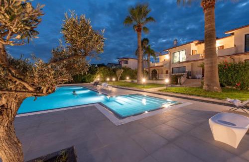 Costa Saracena-Castelluccio Apartment | The View - Waterfront apartment with pool