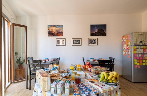 Jerzu Apartment | Triple room with private bathroom