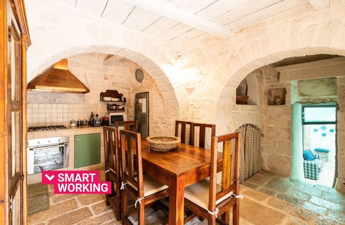 Putignano Villa | Trulli Nora con Piscina by Wonderful Italy