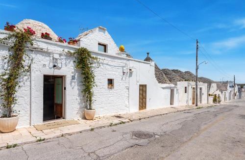 The Trulli of Alberobello House | Trullo D Aragona