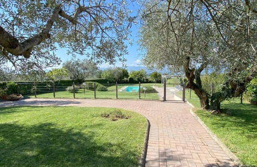 Bivio Pozzo Villa | Tuscan Villa, Gated Pool, Total Privacy, Panoramic Views, EV Charger