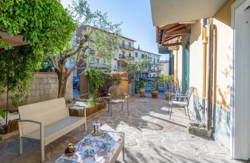 Prato Apartment | Tuscan Yukio & Haru Apartment with Garden near Florence and Pistoia