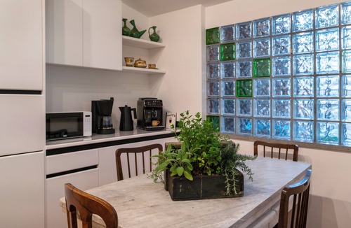 Quartiere XIII Aurelio House | Vigne Franceschini Resort - villa with pool in the heart of Rome