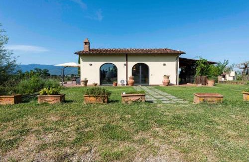 Montevarchi Villa | Villa al Vento by Mmega