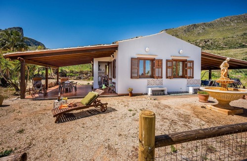 Scopello Apartment | Villa Elena, a two-family villa near the Zingaro Nature Reserve.
