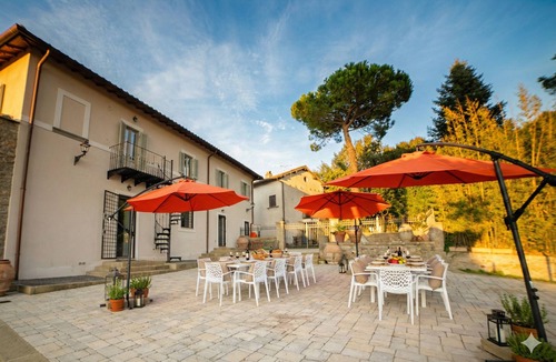 Canale Monterano Villa | Villa Esclusiva 7 Camere con Piscina 40min da Roma