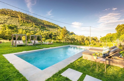 Pieve di Compito Villa | Villa Ester, a Stylish Farmhouse with Pool on the Hills by Lucca