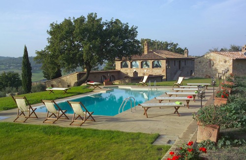 Pienza House | Villa in Monticchiello with pool,Airconditioning,BBQ,Garten,Table tennis,sleep14
