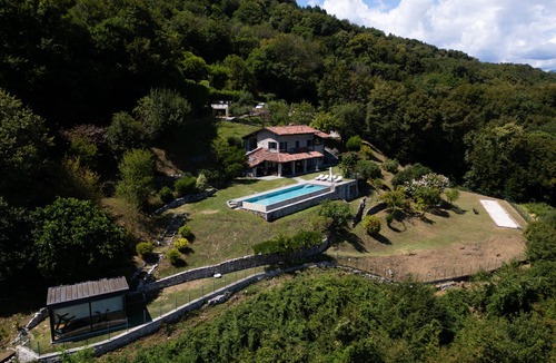 Civenna Villa | Villa Valentina - Four Bedroom Villa, Sleeps 8