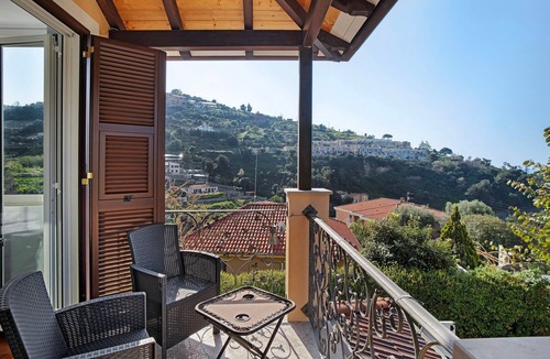 Ospedaletti Villa | Villa Vallegrande with Sea View, Wi-Fi, and Air Conditioning