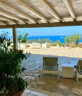 Cannigione Villa | Villa Ventu di Mari, vista mozzafiato su Caprera e sulle Isole, Piscina Riscaldata in Costa Smeralda