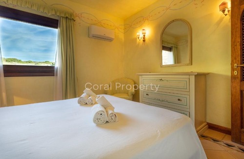 Capo Ferro Apartment | Waterfront su spiaggia privata- Porto Cervo - by Coral Property