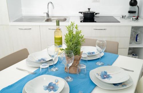 Viddalba Apartment | White-Villetta con Piscina, Giardino e Parcheggio