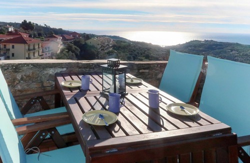 Torrazza House | Wonderful villa for 5 guests with WIFI, TV, terrace and panoramic view