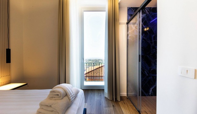 ARICCIA LUXURY HOUSE