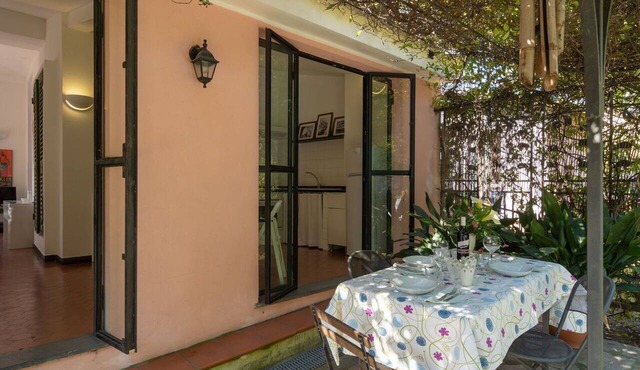 Beautiful apartment for 3 guests with TV, patio and pets allowed