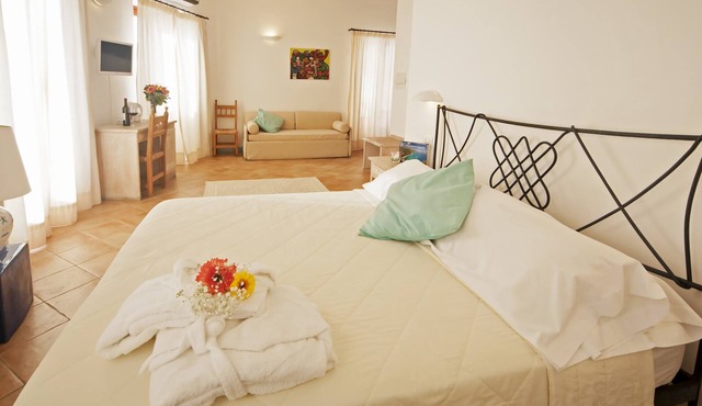 BUE MARINO HOTEL & ROOFTOP BAR