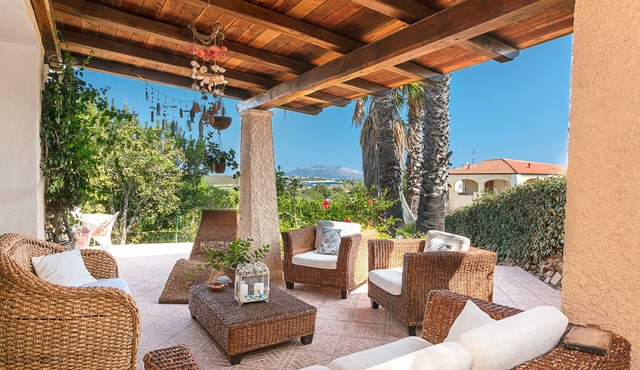 "Casa Gaia" Apartment with Sea View, Garden, and Terrace