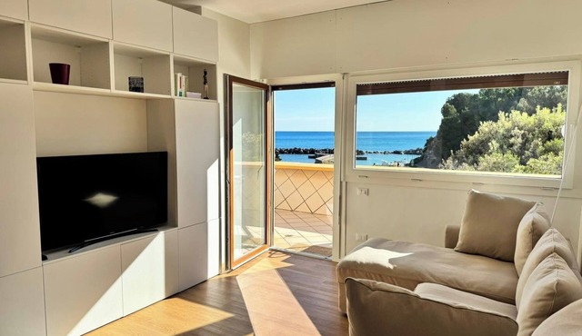 Casa Marina with pool - umbrella at the bathing establishment included