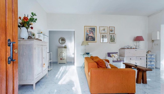 Charming apartment in Tollo, garden
