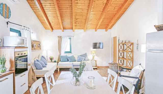 Cottage among olive trees with pool and whirlpool near Costa Smeralda