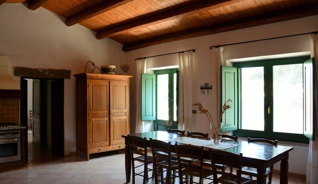 Cottage 'Stazzu Spadulagliu near Olbia' with Mountain View, Wi-Fi and Air Conditioning