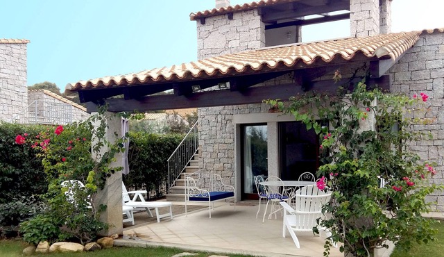 FREE WIFI INDEPENDENT VILLA 500 M FROM THE WONDERFUL CALA SINZIAS BEACH