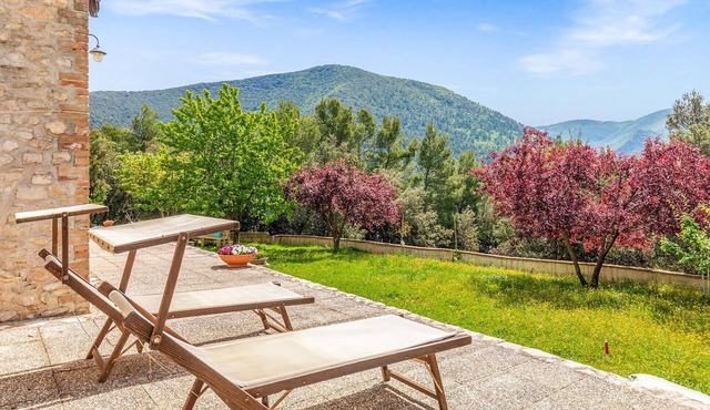 Gorgeous apartment in Loc. Fontanelle with WiFi