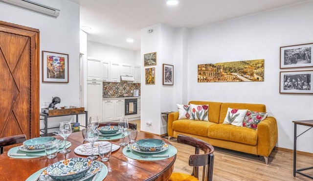 GuestHost - Iglesias Modern Apartment (sleeps 4)