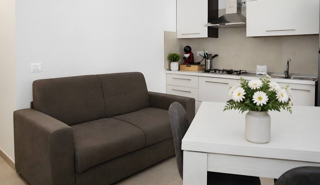 Holiday Home 'Vacanza Via Roma 103 F' with Sea View and Wi-Fi