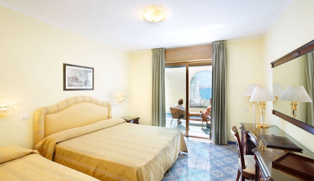 Johanna Park Hotel