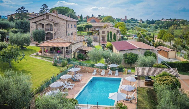Lake view apartment in Umbria