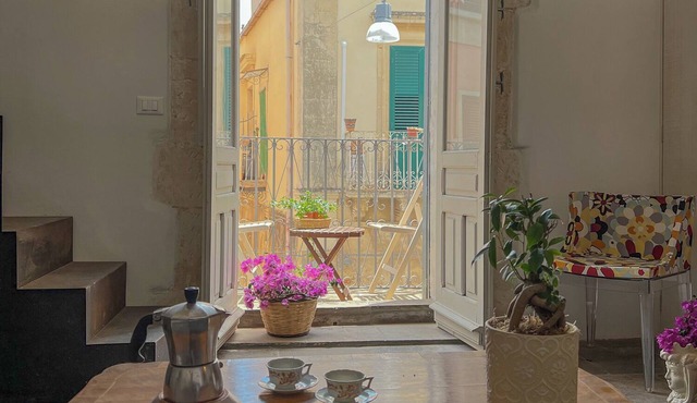 Licia House