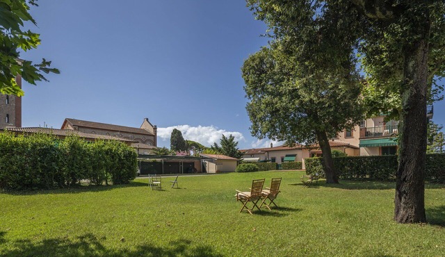 Lovely apartment for 4 guests with A/C, WIFI, TV and balcony, close to Forte Dei Marmi