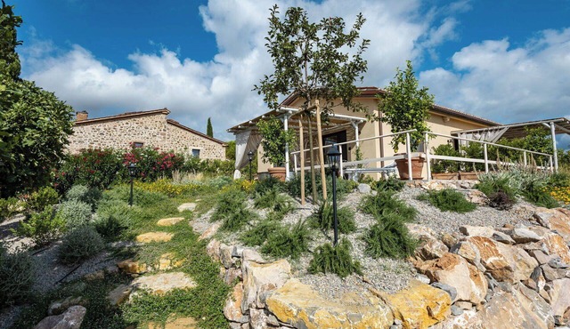 Lovely apartment in villa for 2 people with A/C, WIFI, private pool, TV, terrace and panoramic v.